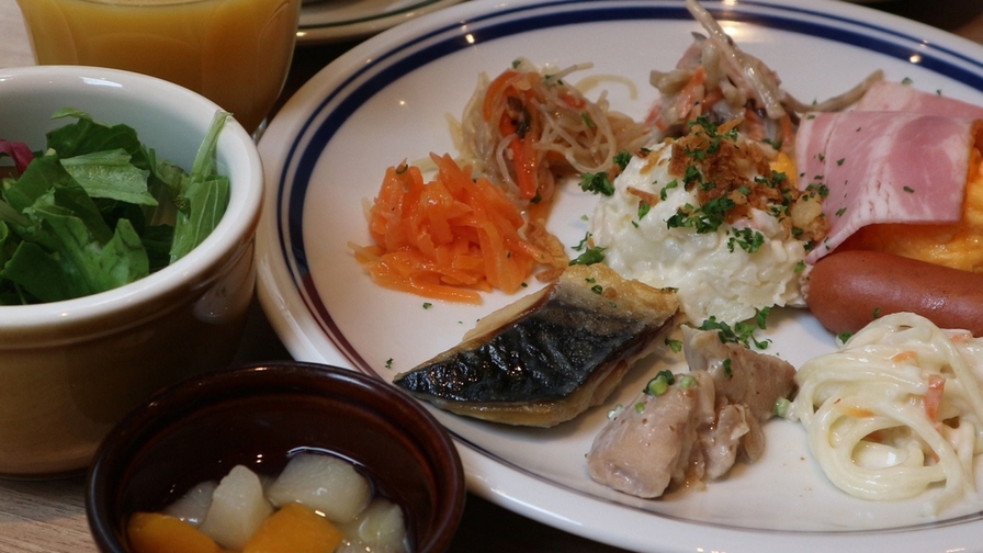 【朝食付】アクセス良好！神田駅から徒歩3分！レストランで美味しい朝食♪【アパは映画もアニメも見放題】